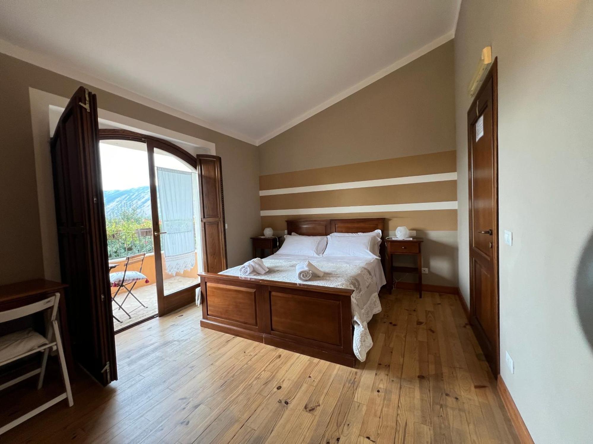 Bed & Breakfast Le Piagge Scurcola Marsicana Exterior photo